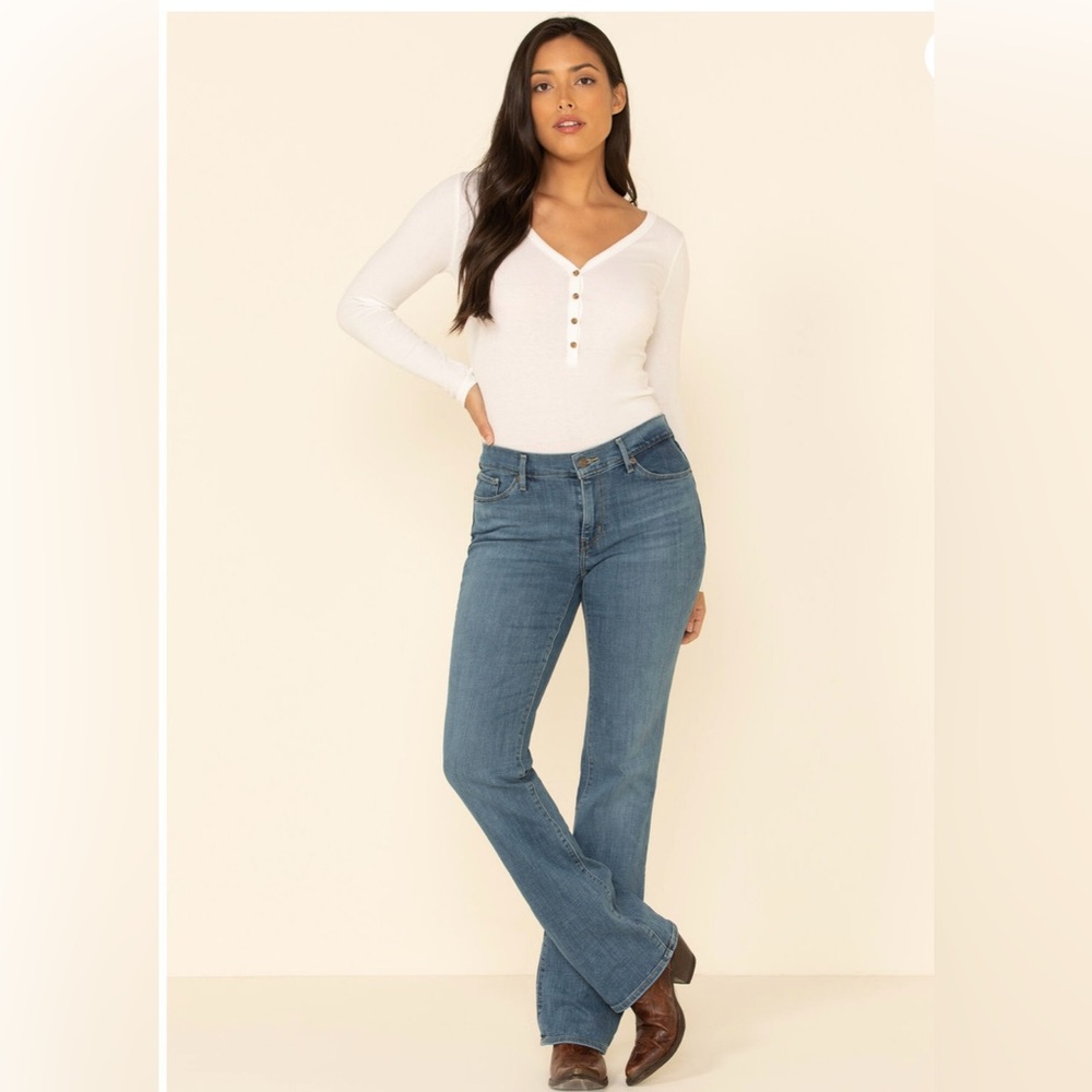 Levi’s women’s size 10‎ S boot cut 515 jeans